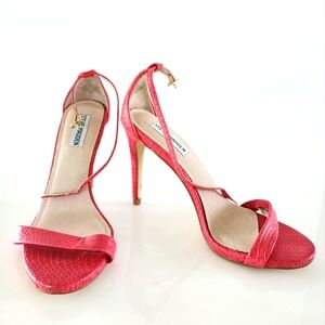 Steve Madden Strappy heel size 8, coral pink